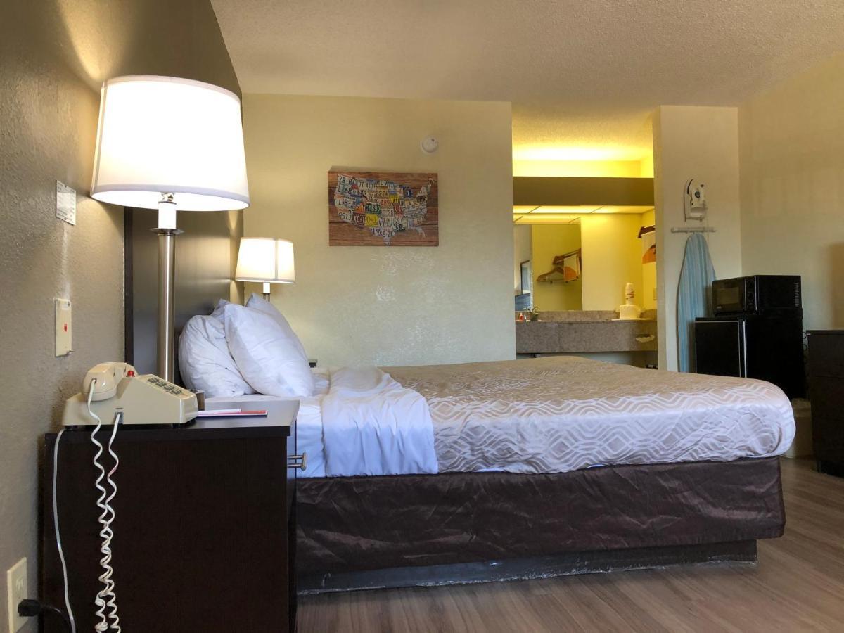 Econo Lodge Dothan Luaran gambar