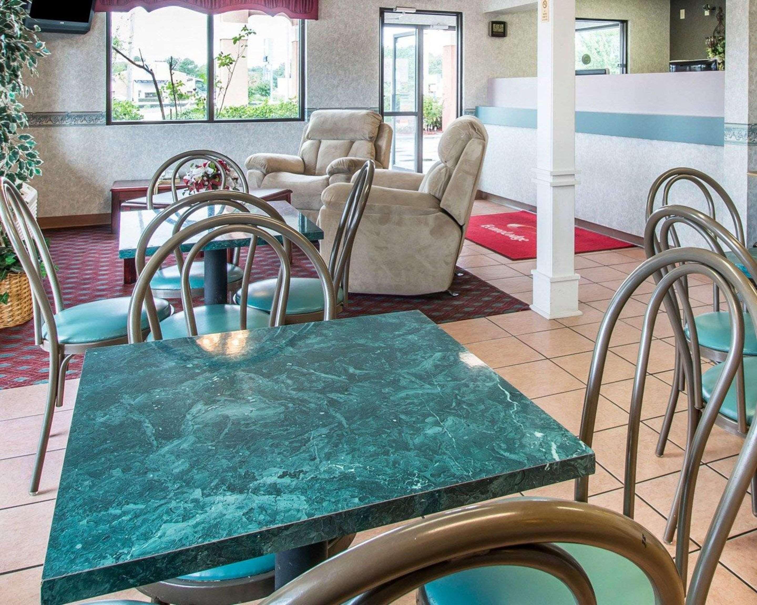 Econo Lodge Dothan Luaran gambar